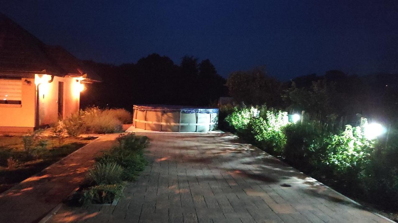 Apartman A&E Zivinice Buitenkant foto