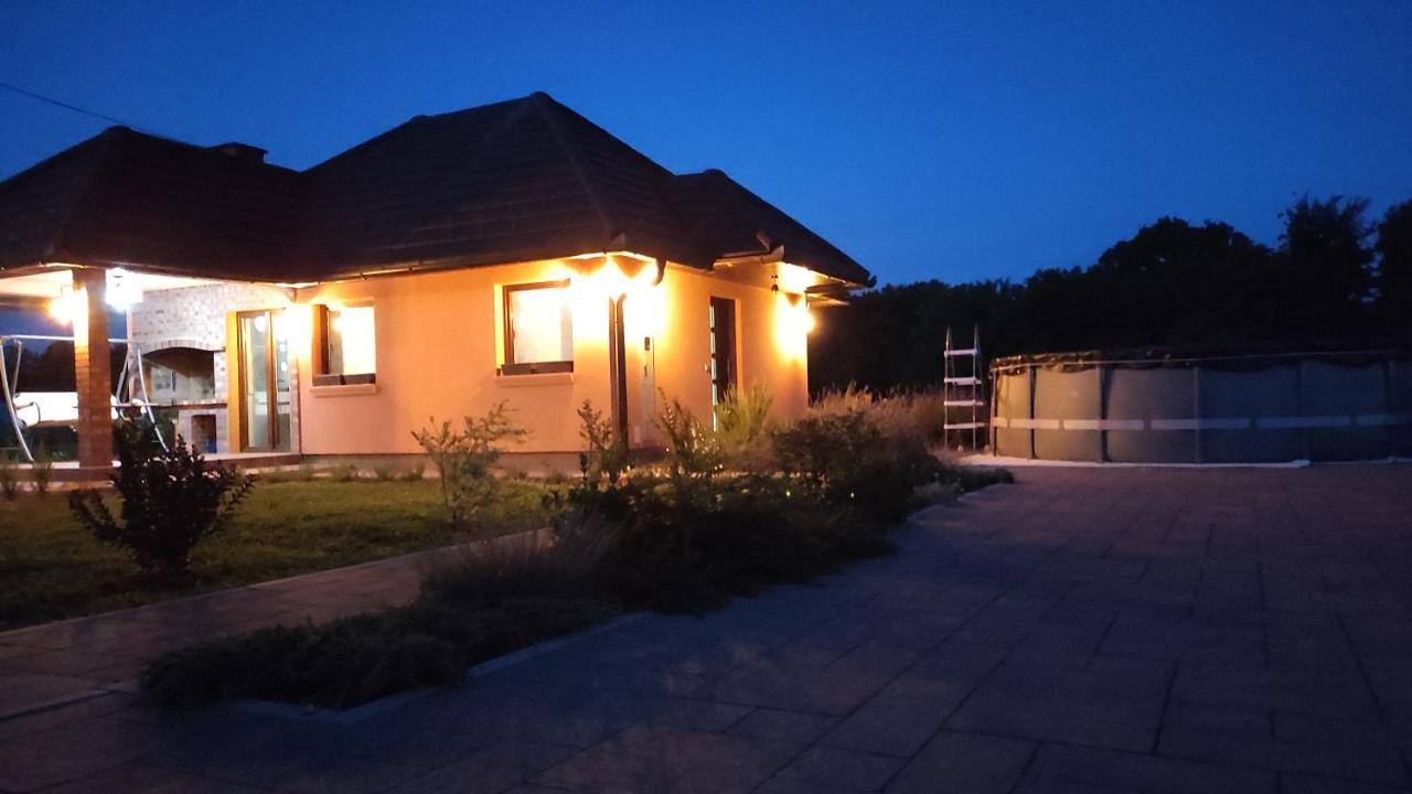 Apartman A&E Zivinice Buitenkant foto