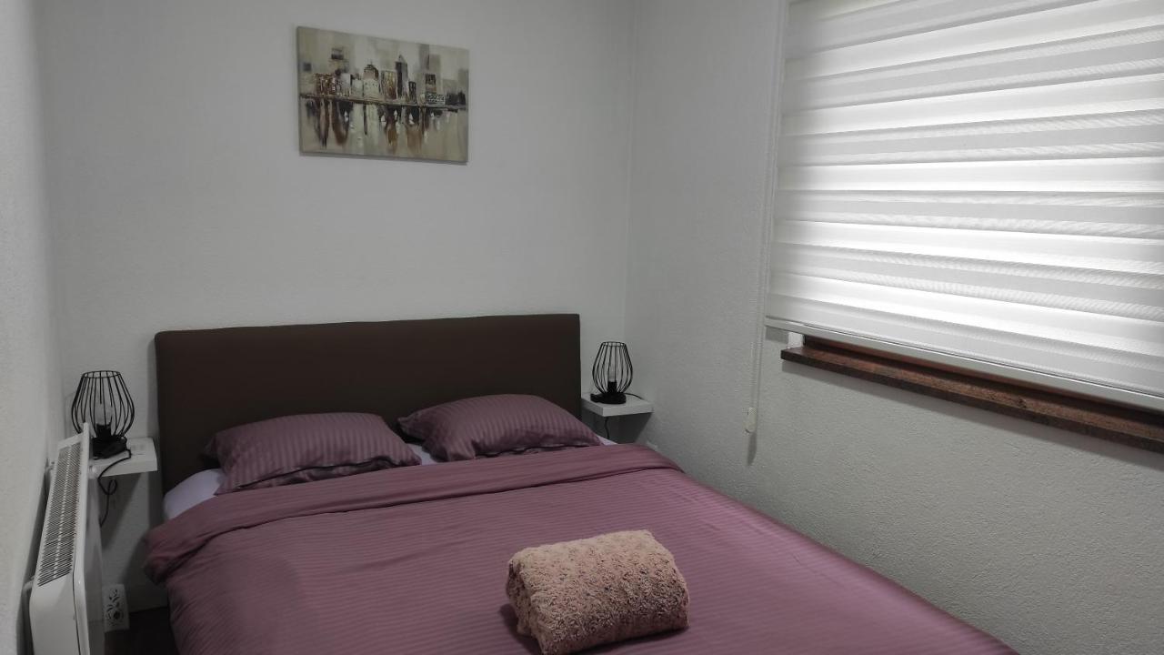 Apartman A&E Zivinice Buitenkant foto
