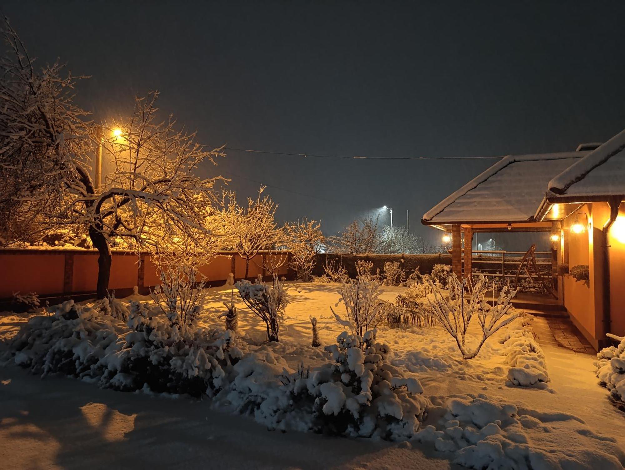 Apartman A&E Zivinice Buitenkant foto
