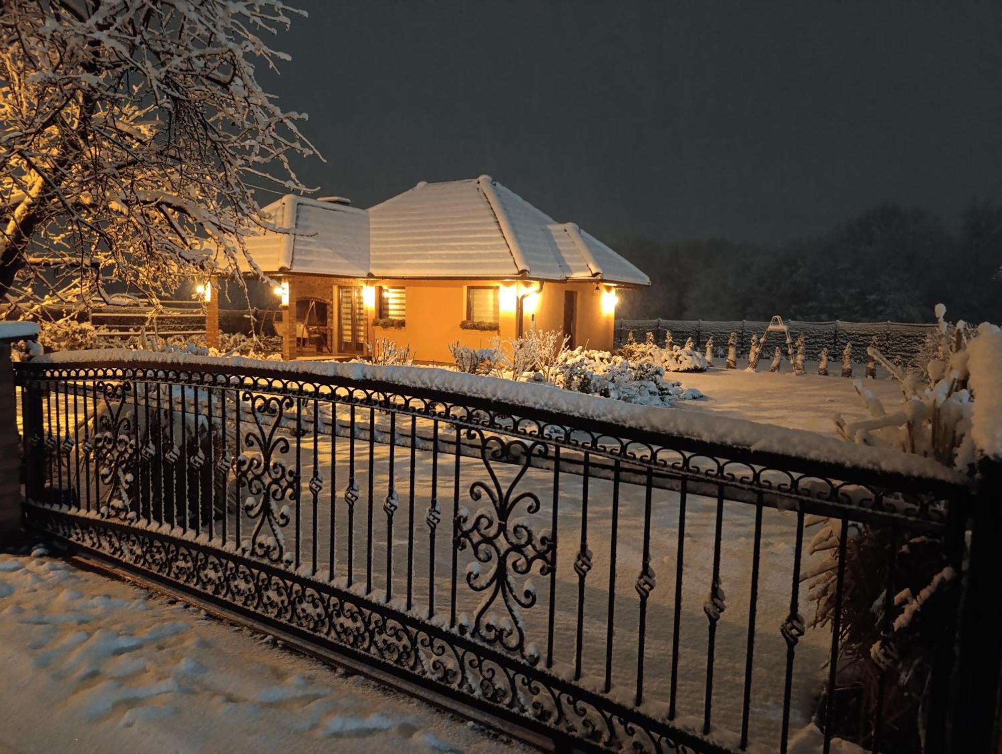 Apartman A&E Zivinice Buitenkant foto
